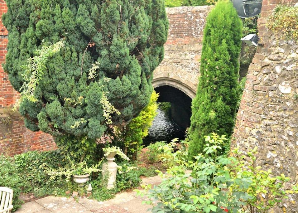 Villa Cosy House, A Train Spotter'S Delight! New Alresford Exterior foto