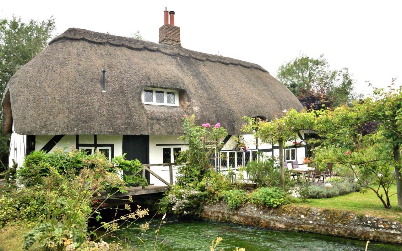 Villa Cosy House, A Train Spotter'S Delight! New Alresford Exterior foto